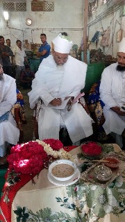 Alavi Bohras: Aqaa Maulaa visited Factories in Sardar Industrial Estate